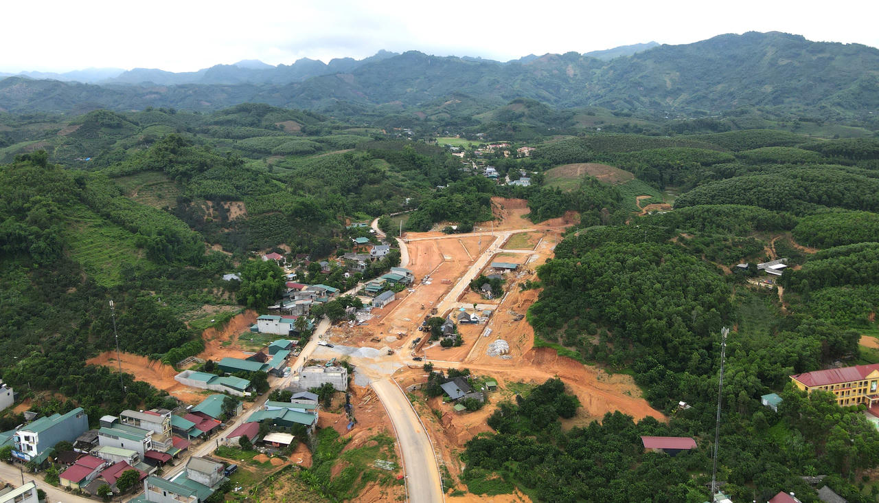 Cận cảnh cầu Xuân Vân bắc qua sông Gâm sắp hoàn thành