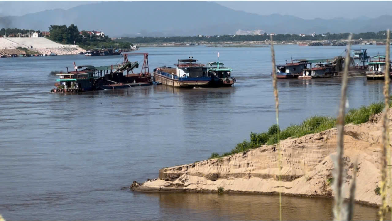 Phú Thọ: Tạm dừng 35 mỏ khai thác cát sỏi