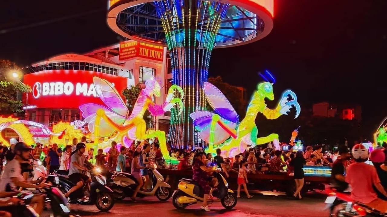 Lung linh sắc màu trung thu Tuyên Quang