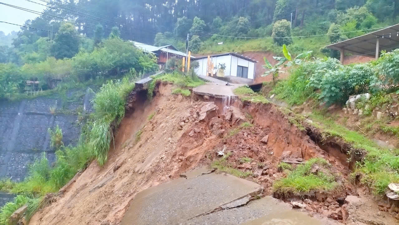 Bão Yagi tàn phá dữ dội, gây thiệt hại nặng nề tại các vùng tâm bão