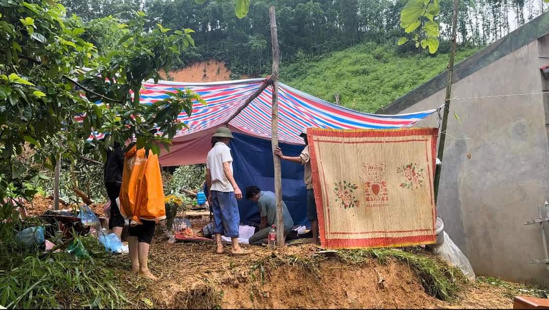 Liên tiếp sạt lở đất ở Lào Cai, Yên Bái, nhiều người chết và mất tích