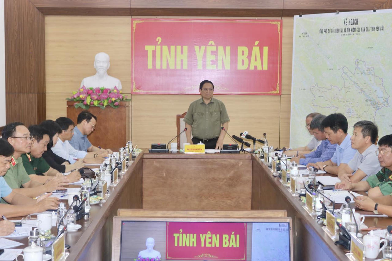 Yên Bái - Lũ rút tới đâu, dọn dẹp tới đó