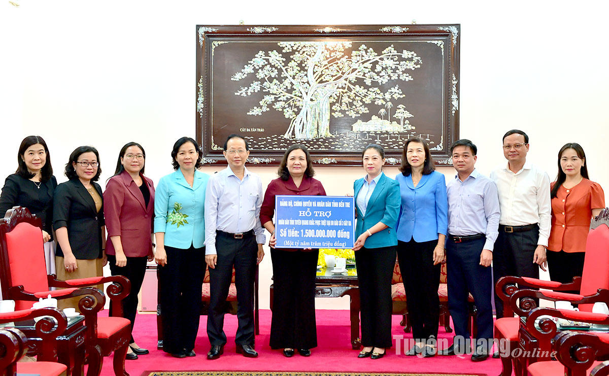 Bến Tre trao tặng Tuyên Quang 1,5 tỷ khắc phục hậu quả bão số 3