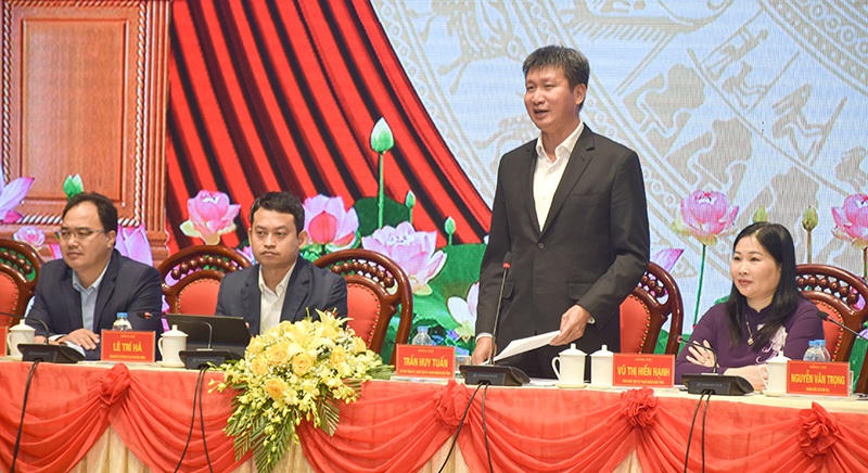 Lãnh đạo tỉnh Yên Bái đối thoại với hơn 1.000 nông dân và thanh niên