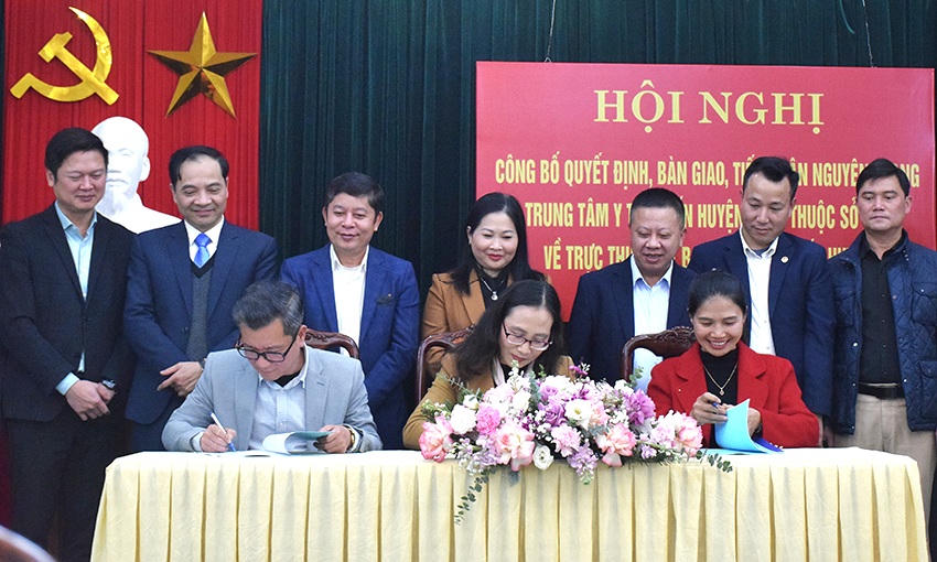 Yên Bái bàn giao 9 trung tâm y tế về cấp huyện quản lý