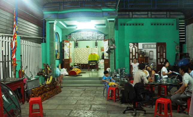 Bị lộ, băng trộm chó bắn chết người