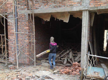 Ngày 8/3 của những phụ nữ bán sức mưu sinh ở Vinh