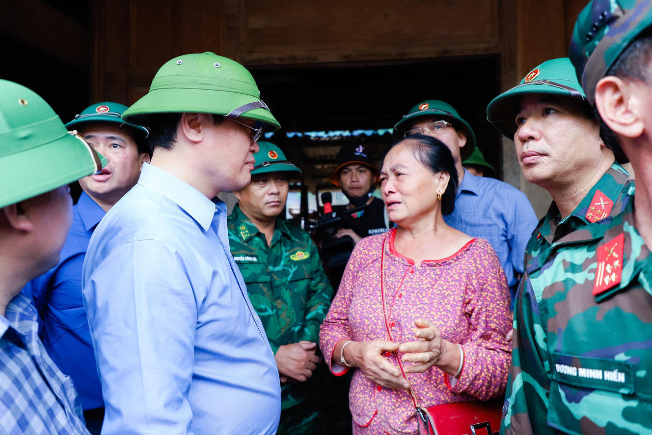 Chủ tịch tỉnh Nghệ An chỉ đạo khẩn trương khắc phục hậu quả lũ quét ở Kỳ Sơn 