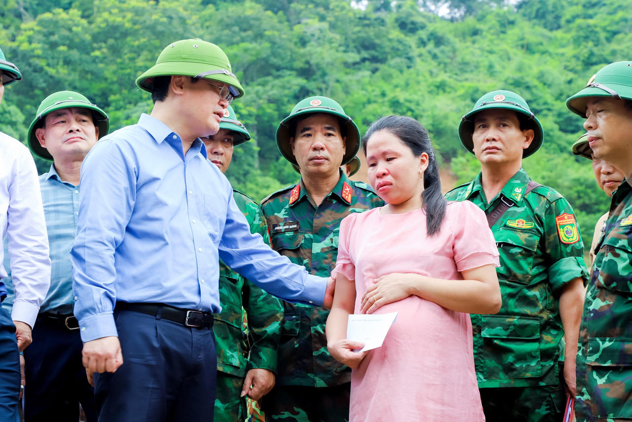 Chủ tịch tỉnh Nghệ An chỉ đạo khẩn trương khắc phục hậu quả lũ quét ở Kỳ Sơn 