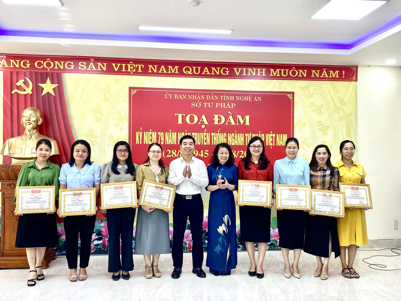 Tư pháp Nghệ An tọa đàm kỷ niệm 79 năm truyền thống ngành Tư pháp