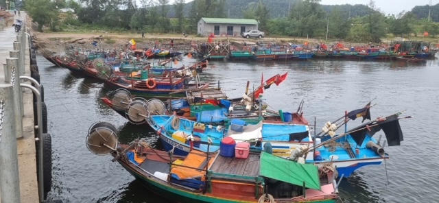 Người dân Nghệ An chủ động ứng phó bão số 3