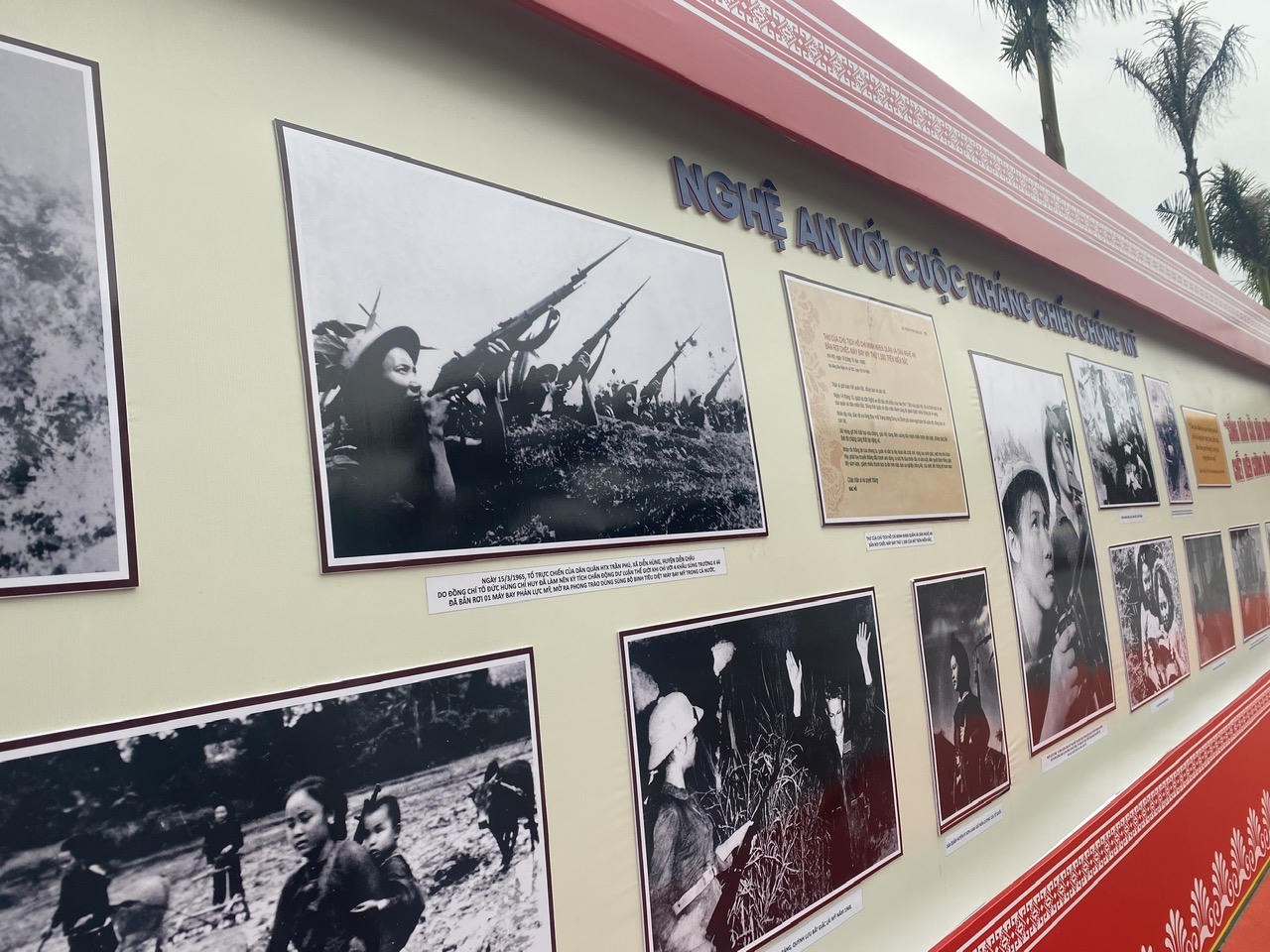 Những hình ảnh xúc động tại chuyên đề '50 năm thống nhất và khát vọng vươn mình'