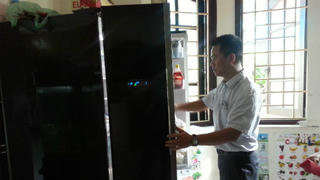 Siêu thị điện máy HC trả lời về vụ tủ lạnh Hitachi mới mua đã kêu gầm rú