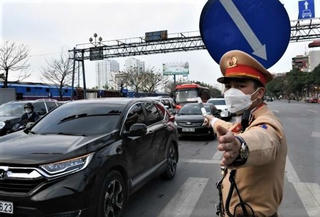 Dịp nghỉ lễ 30/4 - 1/5: Xử nghiêm hành vi vi phạm tốc độ và chở quá số người quy định 