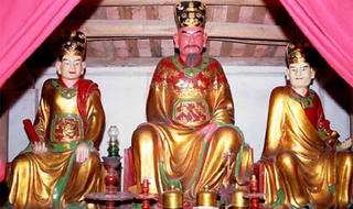 Vào chùa hành lễ như nào cho đúng?