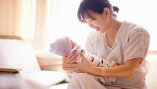 Công ty nợ BHXH, người lao động có được hưởng chế độ thai sản không?