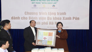 Quỹ tranh “Buttta sweet Life” trao tặng 50 bức tranh cho Bệnh viện Xanh Pôn