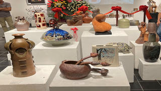 75 tác phẩm Gốm nghệ thuật được trưng bày tại Triển lãm “Sắc Hạ”