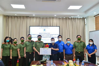 Chia sẻ khó khăn cùng sinh viên Đại học Điện lực vượt qua đại dịch COVID-19