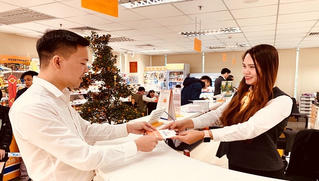 Làm việc xuyên Tết, Bưu điện Việt Nam không để chuyển phát ngưng trệ