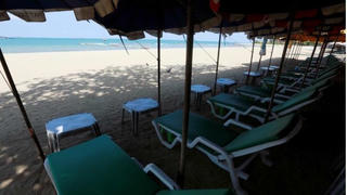 Thiên đường du lịch Thái Lan Pattaya hoang vắng vì Covid-19
