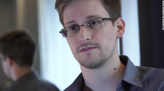 Edward Snowden xin gia hạn cư trú tại Nga