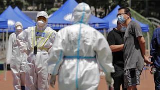 Virus corona bùng phát trở lại, chuyên gia cho rằng Bắc Kinh không phải là 'Vũ Hán thứ hai'