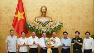 Thủ tướng Chính phủ chúc mừng Bộ trưởng Chu Ngọc Anh nhận nhiệm vụ mới
