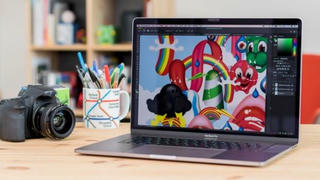 ​Cấm sử dụng Macbook Pro 15 inch trên máy bay