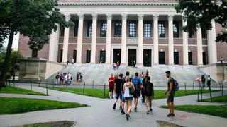 Ông trùm gốc Trung bị bắt vì hối lộ 1,5 triệu đô-la “chạy trường” Harvard 