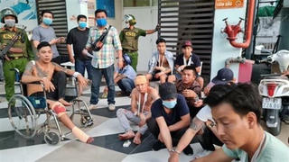 Hỗn chiến trên Quốc lộ vì mâu thuẫn trong tiệc cưới