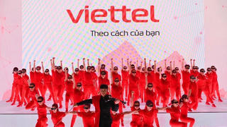 Viettel muốn nói gì với logo và slogan mới?
