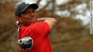 "Ông hoàng làng golf" Tiger Woods bị tai nạn ô tô