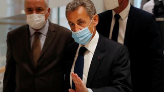 Cựu Thủ tướng Pháp Sarkozy bị kết án 3 năm tù vì tham nhũng