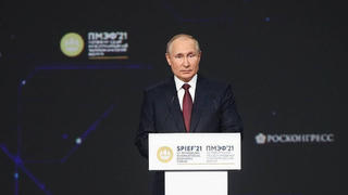 Ông Putin bất ngờ so sánh nước Mỹ hiện tại và Liên Xô