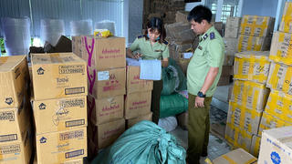 Phát hiện điểm tập kết gần 20.000 sản phẩm có dấu hiệu vi phạm pháp luật tại Bình Thuận