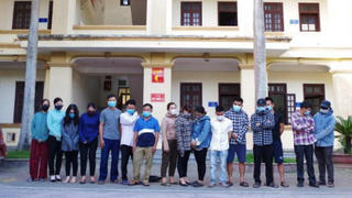 Phá 2 chuyên án đánh bạc và cá độ bóng đá ở làng quê