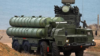 Tống thống Belarus muốn mua hệ thống tên lửa tối tân S-400 của Nga 