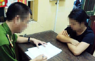 Vì sao công an xã “tra tấn” đứa trẻ nghi trộm chim?