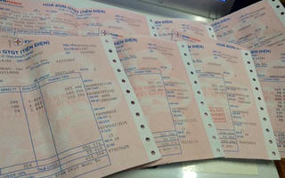 Choáng vì hóa đơn tiền điện tăng vọt