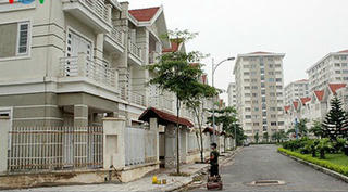 'Bùng nổ' nguồn cung, giá biệt thự, nhà liền kề chững lại