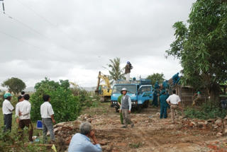 Vụ mẹ kiện con đòi đất: Sổ đỏ cấp đúng vẫn bị tòa tuyên hủy