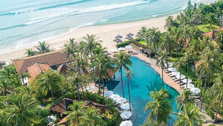 Rủ nhau đi trốn ở những villa view biển vạn người mê tại miền Trung