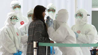 Mỹ mua 600.000 bộ xét nghiệm virus corona của Hàn Quốc