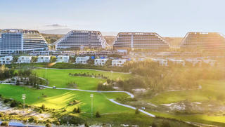 Cận cảnh “siêu phẩm nghỉ dưỡng” sắp khai trương FLC Grand Hotel Quy Nhon: 1.500 phòng, bể bơi ngoài trời 1.000 m 