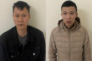 Tóm gọn 2 tên cướp giật điện thoại của người đi đường ở Hà Nội