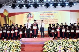 Sôi nổi chuỗi hoạt động kỷ niệm 75 năm Ngày Truyền thống Thủy Nguyên quật khởi