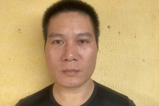 Nhận tiền từ shipper, nhân viên công ty giao hàng giữ lại tiêu xài