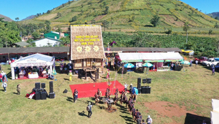 Lễ hội Hoa dã quỳ trên đỉnh Núi lửa Chư Đăng Ya