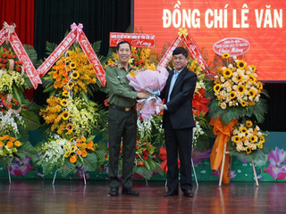 Giám đốc Công an tỉnh Đắk Lắk Lê Văn Tuyến được thăng hàm Thiếu tướng